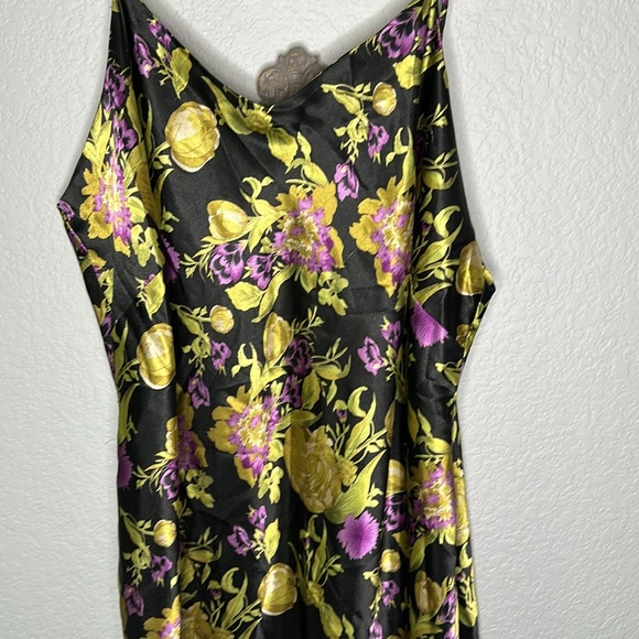 Silhouettes Floral Slip Dress 1X - Picture 3 of 9